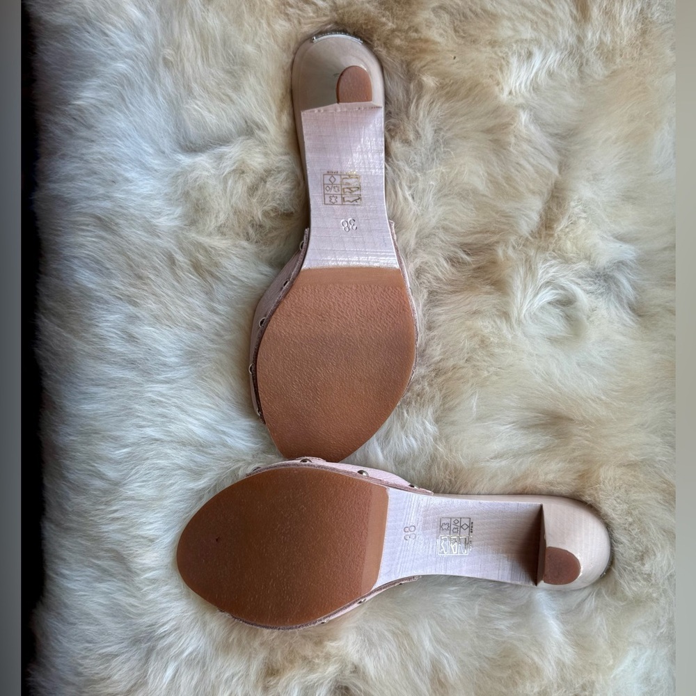 Burberry Pink Slide Sandals 38 - Picture 6 of 11